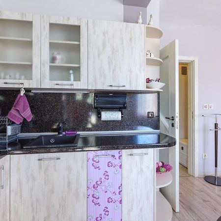 Apartament Ултра Виолет/Ultraviolet Burgas Zewnętrze zdjęcie